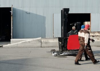 Forklift Dealer