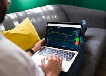 Thriving Through the Noise with the Best Forex Spreads on Major News Days